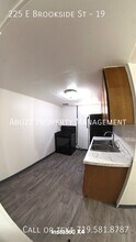 225 E Brookside St in Colorado Springs, CO - Building Photo - Building Photo