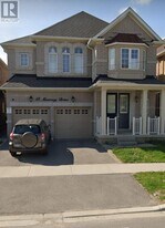48 Muscovy Dr in Brampton, ON - Building Photo