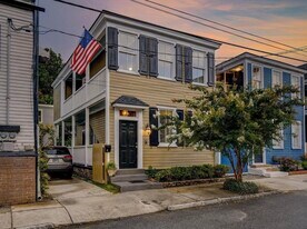 34 Amherst St, Unit B in Charleston, SC - Building Photo