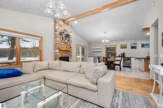 4365 S Vandervoight Dr in Traverse City, MI - Building Photo - Building Photo