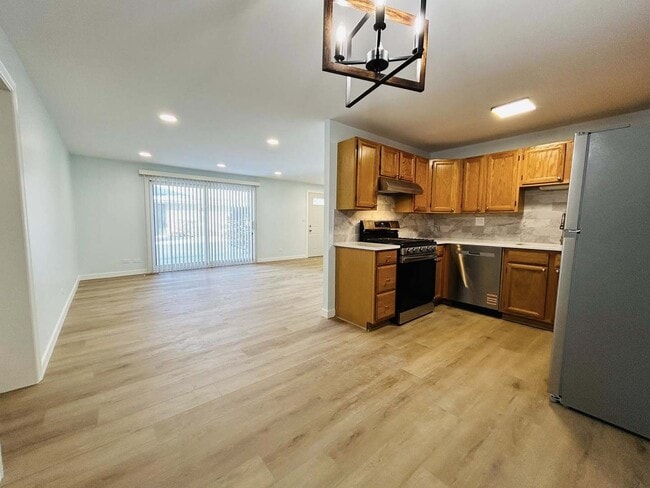 1336 Wakeby Ln in Schaumburg, IL - Building Photo - Building Photo