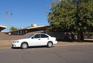 5916 W Keim Dr in Glendale, AZ - Building Photo - Building Photo