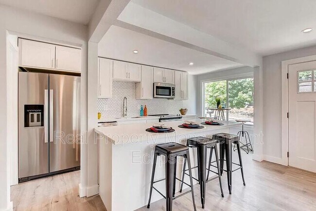 1628 Martin Luther King Jr Way in Seattle, WA - Foto de edificio - Building Photo