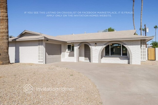 224 E Minton Dr in Tempe, AZ - Foto de edificio - Building Photo