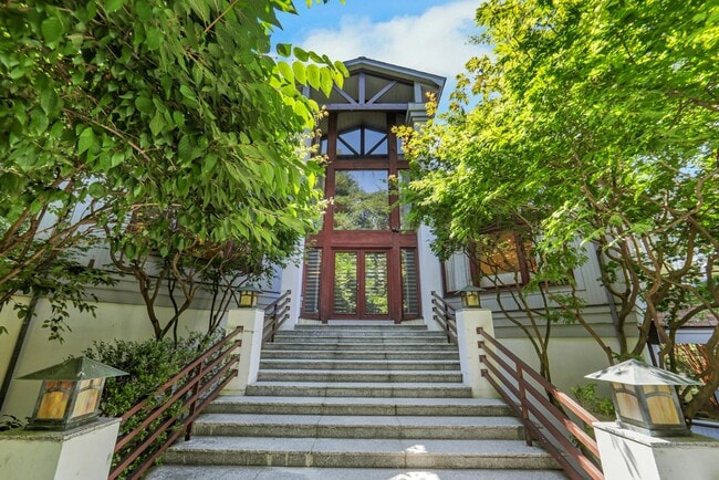property at 510 Priscilla Ln