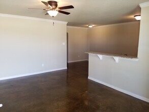105 Crossfire Ct in Weatherford, TX - Foto de edificio - Building Photo