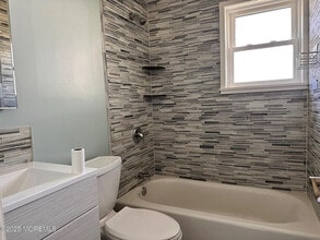 335 Broad St in Red Bank, NJ - Building Photo - Building Photo