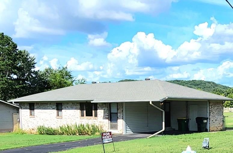 108 N Layne St in Farmington, AR - Building Photo