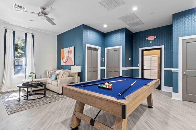 Elan Apartments in Fort Walton Beach, FL - Building Photo - Building Photo