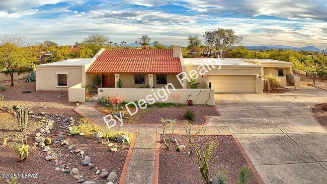 1200 E Paseo Pavon in Tucson, AZ - Building Photo - Building Photo