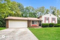 6523 Woodmere Cir in Indianapolis, IN - Building Photo - Building Photo