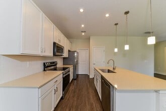 4372 Laurina St in North Port, FL - Building Photo - Building Photo