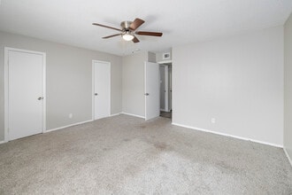 The Cove at 300 in Sherwood, AR - Building Photo - Interior Photo