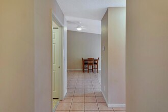 172 Meadows Dr-Unit -172 in Boynton Beach, FL - Building Photo - Building Photo