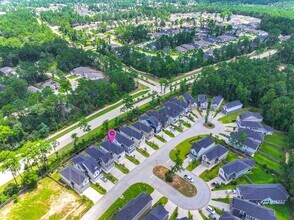 152 Red Cascade Trl in Willis, TX - Building Photo - Building Photo
