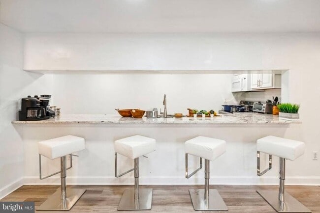 311 Old Rodgers Rd in Bristol, PA - Building Photo - Building Photo