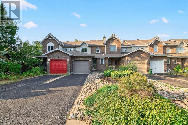 19 Harrington Ct in Ottawa, ON - Building Photo - Building Photo