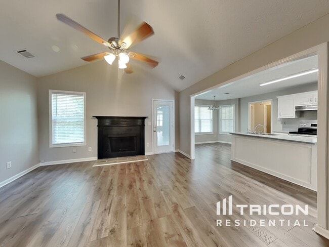 1512 Riverglen Dr in Loganville, GA - Building Photo - Building Photo