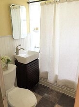 201 24th St NE in Cedar Rapids, IA - Building Photo - Building Photo