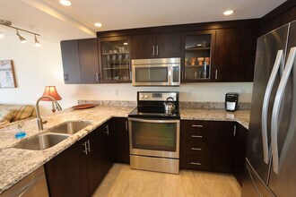 3460 N Key Dr, Unit 407 in North Fort Myers, FL - Building Photo - Building Photo