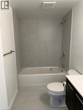 127 HighRiver Trl in Welland, ON - Building Photo - Building Photo