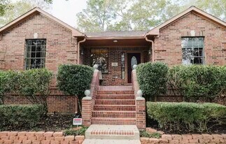 506 Independence Dr in Friendswood, TX - Building Photo