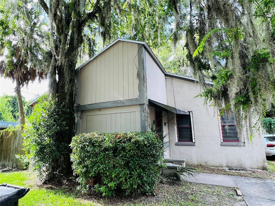 223 SW 4th Ave in Gainesville, FL - Foto de edificio