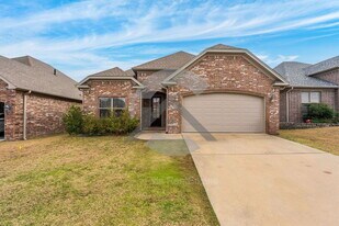 229 Nantucket Lp in Maumelle, AR - Building Photo