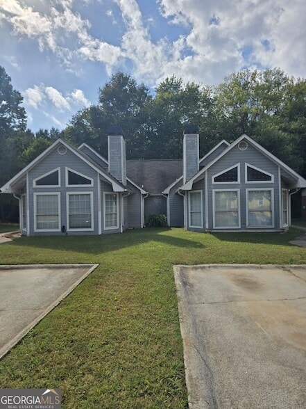 2812 Briar Hill Ln SE in Conyers, GA - Foto de edificio - Building Photo