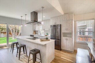 7951 S Quince Way in Centennial, CO - Building Photo - Building Photo