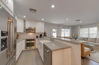 131 Venetian Dr in Delray Beach, FL - Building Photo - Building Photo