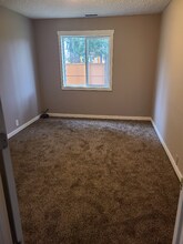 4800 SW 160th Ave in Beaverton, OR - Building Photo - Building Photo