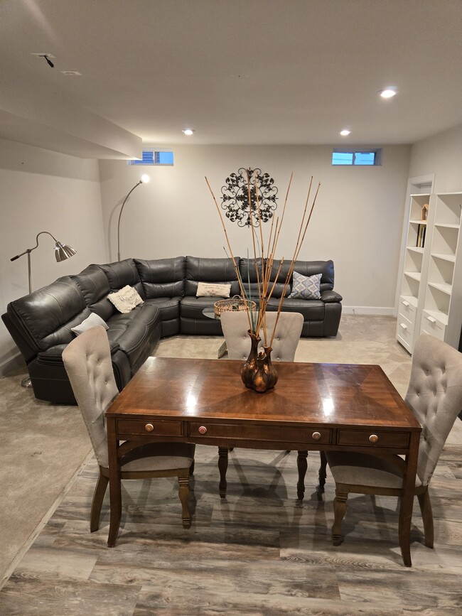 10604 McCormick Farm Dr, Unit Boh Chic Basement