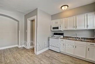 412 N Bradley Ave in Indianapolis, IN - Building Photo - Building Photo