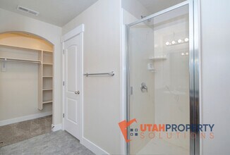 4449 Mountain Run Ln in Herriman, UT - Building Photo - Building Photo