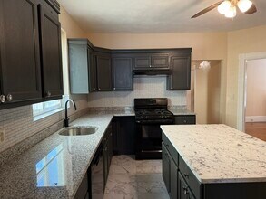 4 Dever St in Boston, MA - Building Photo - Building Photo