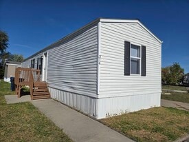 3510 N 9th St in Carter Lake, IA - Building Photo