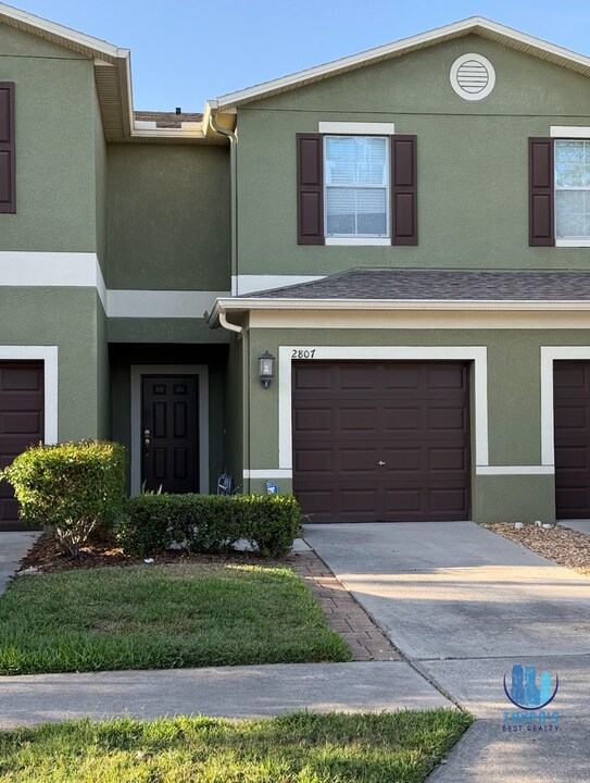 2807 Lantern Hill Ave in Brandon, FL - Building Photo