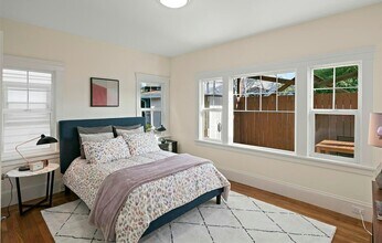 2706 Ashby Ave in Berkeley, CA - Building Photo - Building Photo