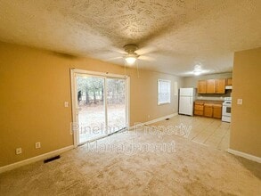 2736 George Owen Rd in Fayetteville, NC - Building Photo - Building Photo