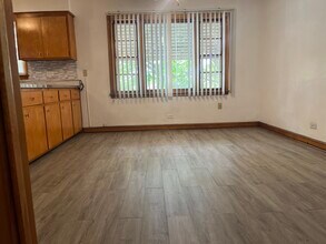 7159 S Sacramento Ave in Chicago, IL - Building Photo - Building Photo