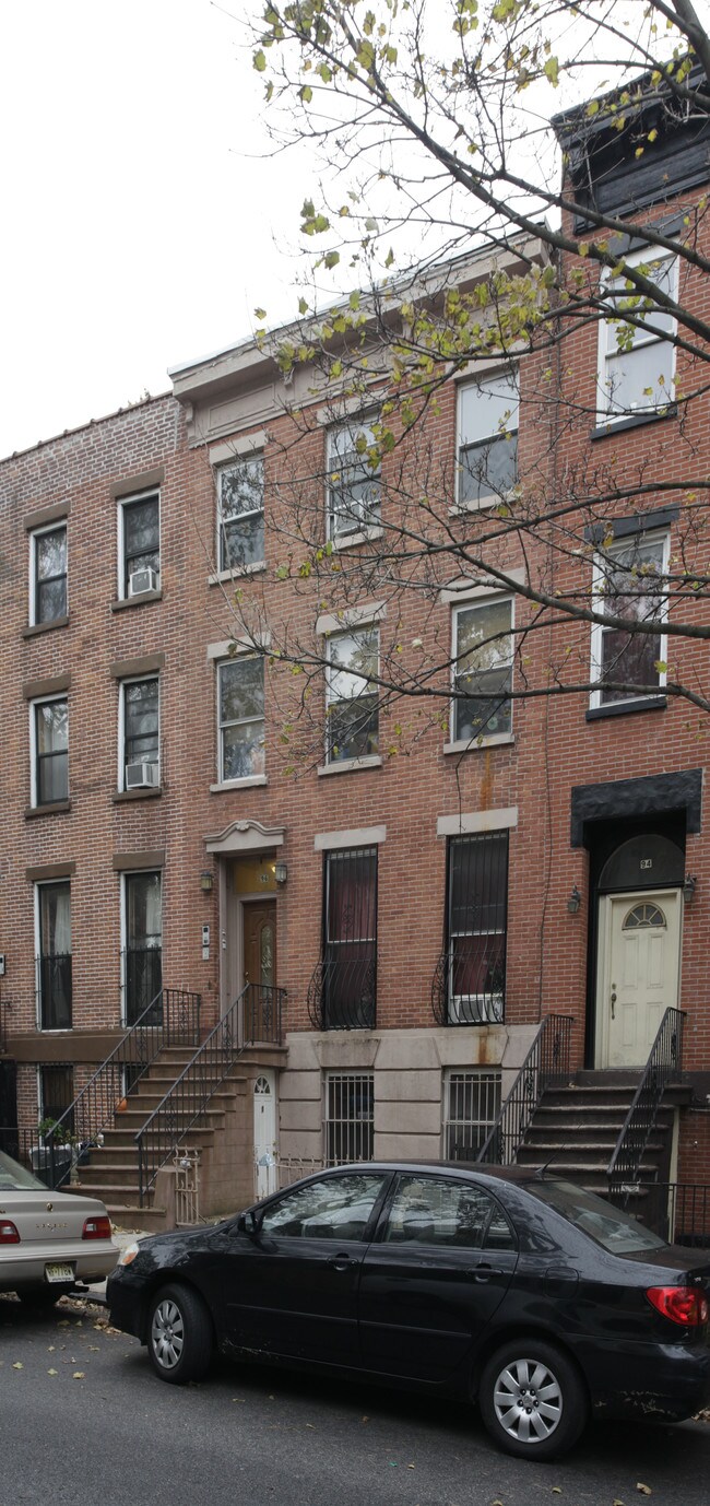 96 Waverly Ave in Brooklyn, NY - Building Photo - Building Photo