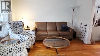 1385 HALL in Windsor, ON - Building Photo - Building Photo