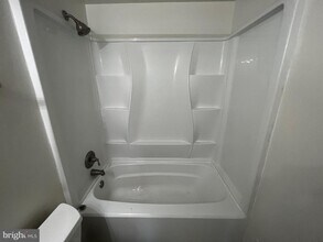 19480 Brassie Pl in Gaithersburg, MD - Building Photo - Building Photo