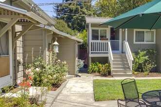 1153 Eggleston St in Napa, CA - Building Photo - Building Photo