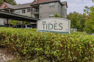 1530 Veterans Dr in Traverse City, MI - Building Photo