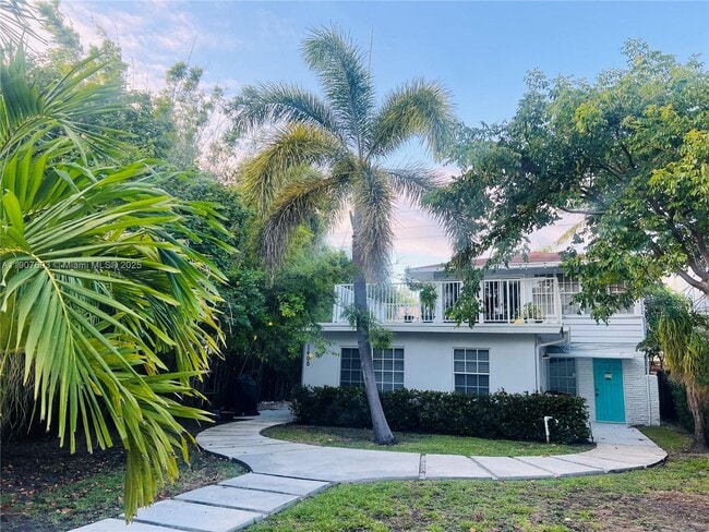 property at 1405 SE 2nd St