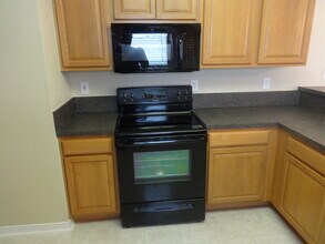 7652 Vandalay Dr in Jacksonville, FL - Building Photo - Building Photo