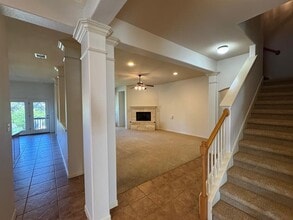 9820 Savannah Ridge Dr in Austin, TX - Building Photo - Building Photo
