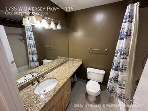1735 W Diversey Pkwy in Chicago, IL - Building Photo - Building Photo